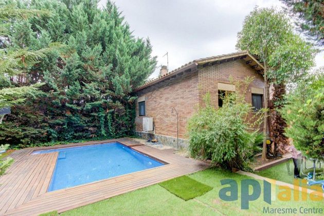 Foto 2 de Casa en venda a Dosrius de 5 habitacions amb terrassa i piscina