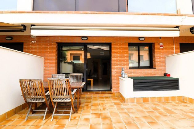 Foto 1 de Casa adosada en venta en Cabrils de 4 habitaciones con terraza y garaje