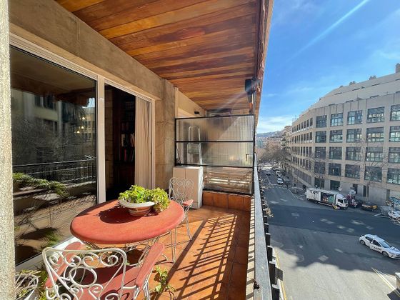 Foto 2 de Pis en venda a calle D'entença Sepúlveda de 5 habitacions amb terrassa i balcó