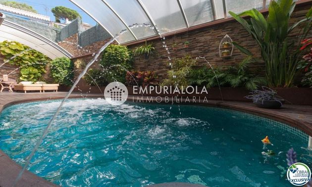 Foto 1 de Casa en venda a Els Grecs - Mas Oliva de 3 habitacions amb terrassa i piscina