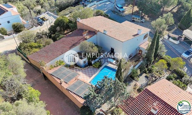 Foto 2 de Casa en venda a Els Grecs - Mas Oliva de 4 habitacions amb terrassa i piscina