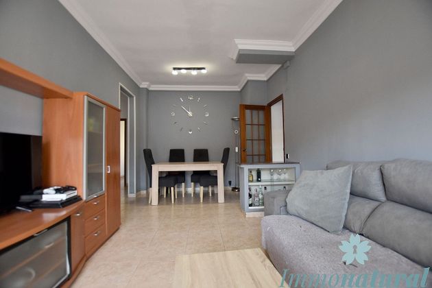 Foto 1 de Piso en venta en Pallejà de 3 habitaciones con terraza y balcón