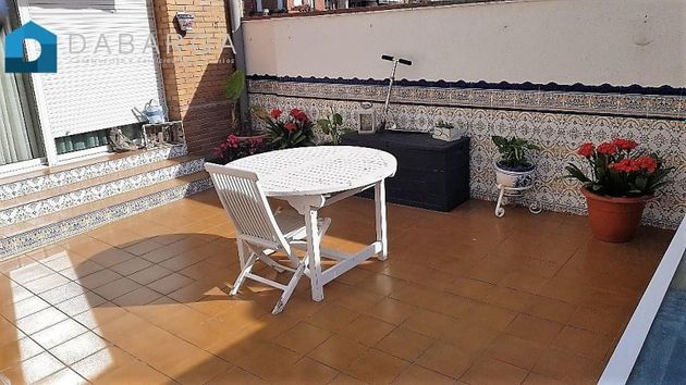Foto 2 de Dúplex en venda a Nord - Sant Andreu de 3 habitacions amb terrassa i balcó