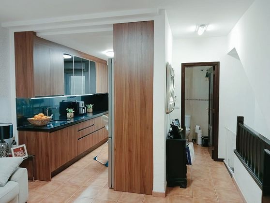 Foto 1 de Casa en venta en Vecindario-Paredilla-Sardina de 2 habitaciones con terraza y garaje