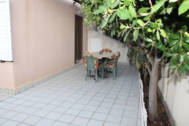Foto 2 de Casa en venta en Los Cuarteros de 3 habitaciones con terraza y jardín