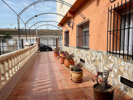 Foto 2 de Casa en venta en Lo Pagán de 3 habitaciones con piscina y jardín