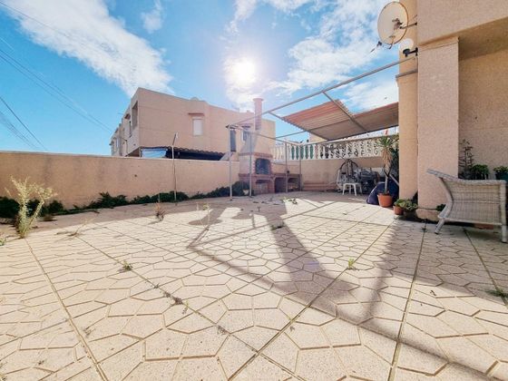 Foto 2 de Casa en venta en Gran Alacant de 2 habitaciones con terraza y jardín