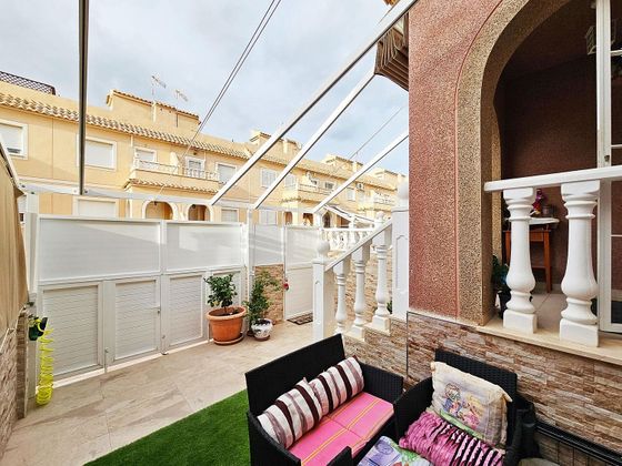 Foto 2 de Casa en venda a Gran Alacant de 2 habitacions amb terrassa i piscina