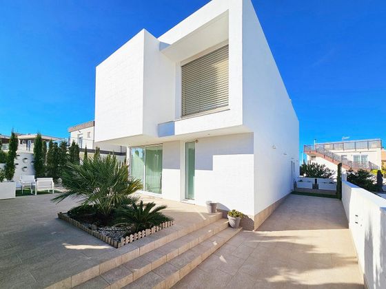 Foto 2 de Xalet en venda a Gran Alacant de 4 habitacions amb terrassa i piscina