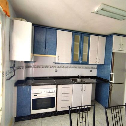 Foto 2 de Dúplex en venda a calle Alfageme de 3 habitacions amb terrassa i garatge