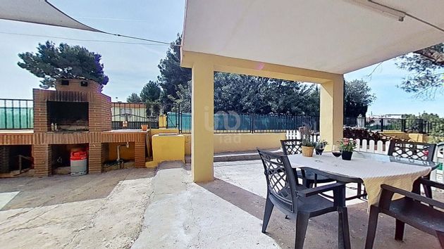 Foto 2 de Casa en venta en urbanización Sitjar Baix de 6 habitaciones con terraza y piscina