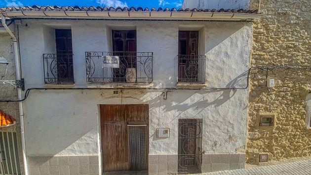 Foto 2 de Venta de casa en Vall de Gallinera de 5 habitaciones con terraza