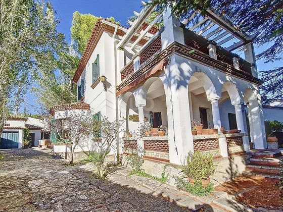 Foto 1 de Casa en venda a Begues de 6 habitacions amb terrassa i jardí