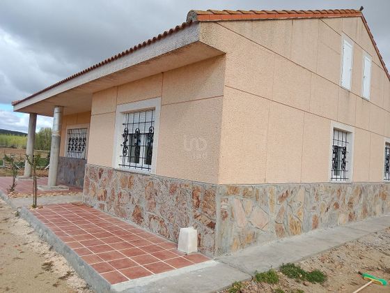 Foto 1 de Casa en venda a Pozuelo del Páramo de 3 habitacions i 166 m²