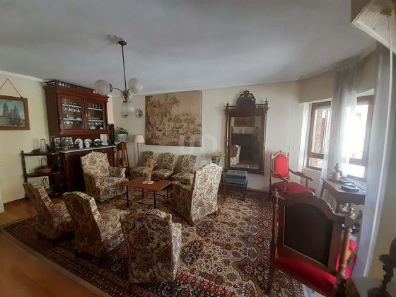 Foto 2 de Pis en venda a Bañeza (La) de 4 habitacions amb terrassa i garatge