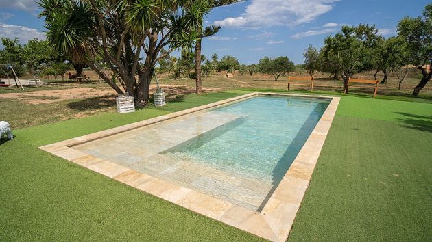 Foto 2 de Casa en venta en Vila-seca pueblo de 5 habitaciones con terraza y piscina