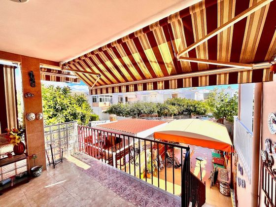 Foto 1 de Casa en venda a Benicasim Golf de 4 habitacions amb terrassa i jardí