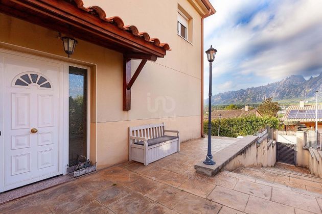 Foto 2 de Casa en venda a Collbató de 4 habitacions amb terrassa i piscina