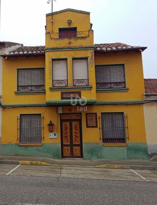 Foto 1 de Casa en venda a Bañeza (La) de 4 habitacions i 120 m²