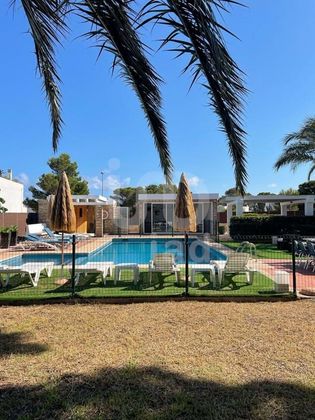 Foto 2 de Venta de casa en ronda Del Mar de 5 habitaciones con piscina y jardín