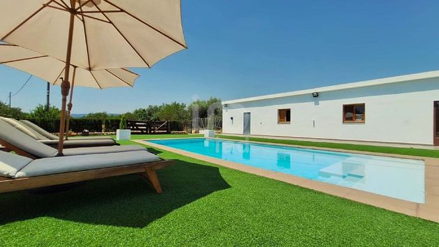 Foto 2 de Casa en venda a Useras/Useres (les) de 5 habitacions amb terrassa i piscina