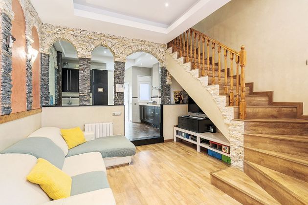 Foto 1 de Casa en venda a Font Pudenta – Can Sant Joan de 4 habitacions amb terrassa i aire acondicionat