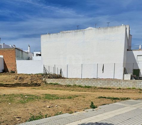 Foto 2 de Venta de terreno en calle Carmelo González Oria de 335 m²