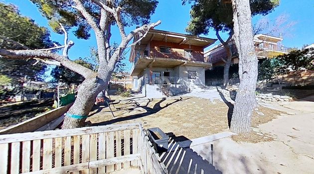 Foto 2 de Casa en venta en Bisbal del Penedès, la de 5 habitaciones con terraza y jardín