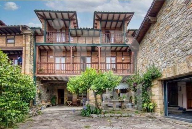 Foto 1 de Casa en venda a Alfoz de Lloredo de 5 habitacions i 500 m²