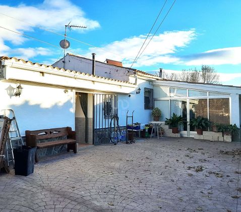 Foto 1 de Casa en venda a calle Encina de 5 habitacions amb piscina i jardí