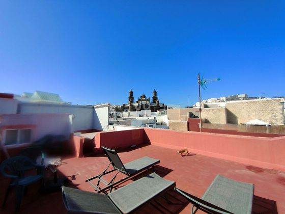 Foto 1 de Venta de casa en Vegueta de 10 habitaciones con terraza