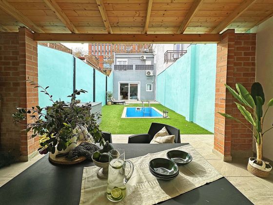 Foto 2 de Casa en venta en Provençals del Poblenou de 4 habitaciones con terraza y piscina
