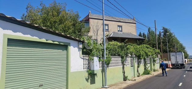 Foto 2 de Venta de casa en Santovenia de la Valdoncina de 6 habitaciones y 326 m²