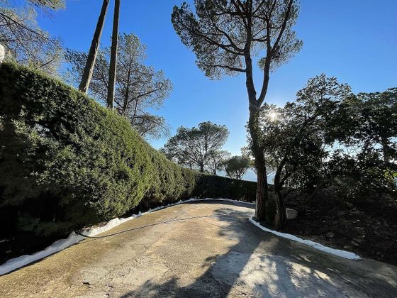 Foto 2 de Casa en venda a calle Lleida de 7 habitacions amb terrassa i piscina