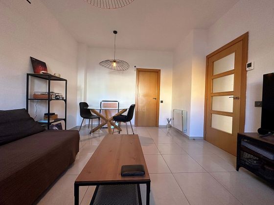 Foto 2 de Piso en venta en calle Del Berguedà de 2 habitaciones con garaje y ascensor