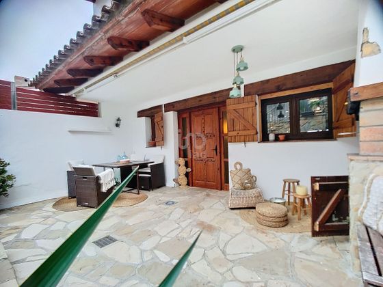 Foto 2 de Casa en venda a avenida Mas de Les Fonts de 4 habitacions amb terrassa i piscina