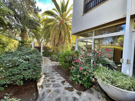 Foto 2 de Casa en venda a Zona Centro-Corredera de 6 habitacions amb piscina i jardí