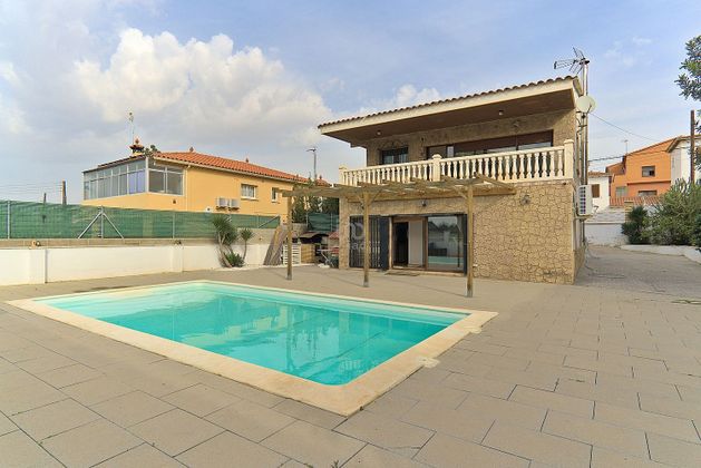 Foto 1 de Casa en venta en calle De Nostra Senyora de Montserrat de 4 habitaciones con piscina
