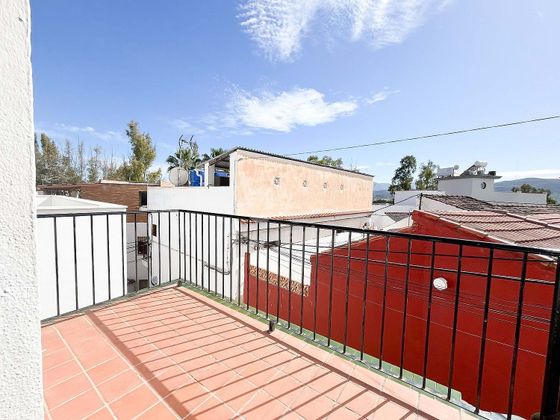 Foto 2 de Piso en venta en calle Quebrantatinajas de 3 habitaciones con terraza
