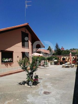 Foto 1 de Casa en venda a Valverde de la Virgen de 4 habitacions i 325 m²