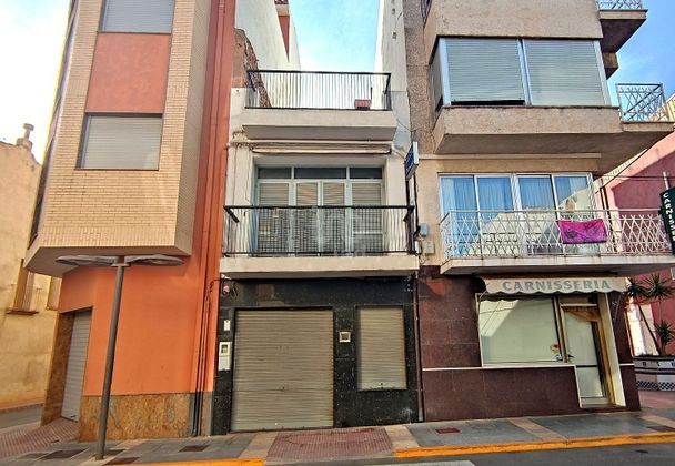 Foto 1 de Casa en venda a Torreblanca de 4 habitacions amb terrassa