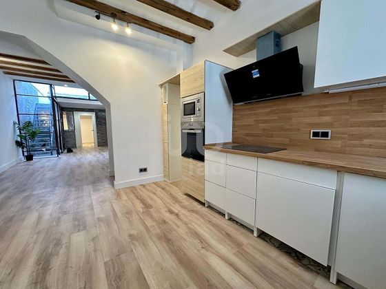 Foto 1 de Casa en venda a Sant Andreu de Palomar de 4 habitacions i 150 m²
