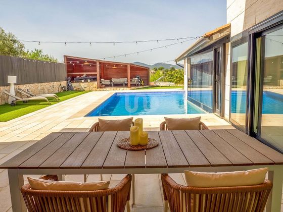 Foto 1 de Casa en venda a La Cogullada de 5 habitacions amb terrassa i piscina