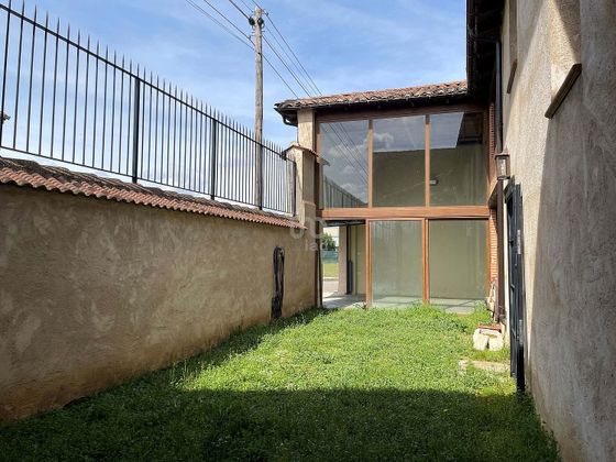 Foto 1 de Casa en venda a calle Cañada Real de 4 habitacions amb jardí