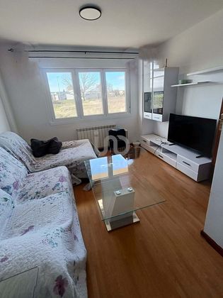 Foto 1 de Pis en venda a La Vega - Oteruelo de 2 habitacions amb terrassa