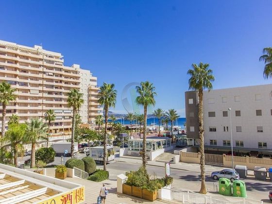 Foto 1 de Alquiler de piso en Zona Playa del Bol - Puerto de 2 habitaciones con terraza y piscina