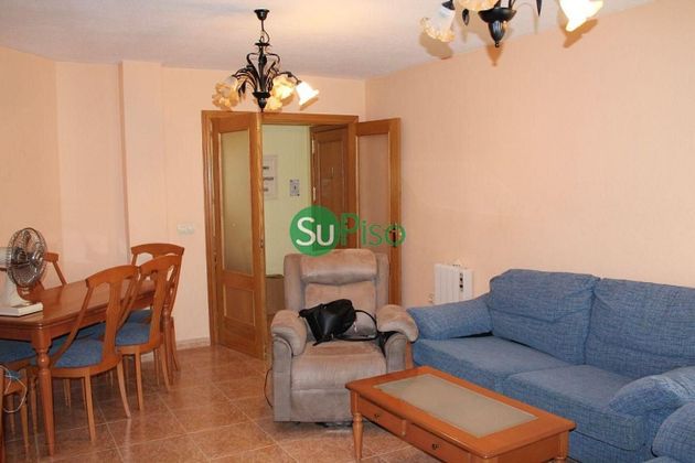 Foto 2 de Pis en venda a avenida Castillala Mancha de 3 habitacions amb garatge i calefacció