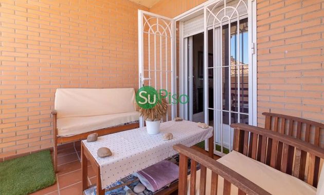 Foto 2 de Casa adosada en venta en avenida Rufino Rubio de 4 habitaciones con terraza y garaje