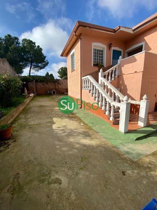 Foto 2 de Venta de chalet en avenida De Los Cisneros de 4 habitaciones con terraza y piscina
