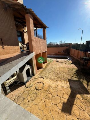 Foto 2 de Casa en venda a calle Centro de 4 habitacions amb terrassa i piscina
